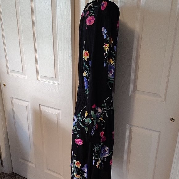 Old Navy Black Floral Dress - Picture 2 of 5